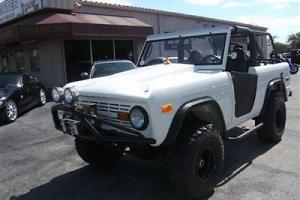 4X4 V8 3 SPEED LEATHER SEATS LIKE N OVER 85 K On RESTO WILL TAKE TRADES WELCOMED