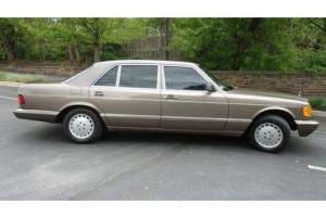 One Family Owned 420SEL Rare Green Interior Excellent Condition Low Miles W126 Photo