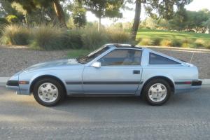 1985 NISSAN 300ZX: 5-SPEED, LEATHER, GLASS T-TOPS, COLD A/C, P/SEAT - NO RESERVE