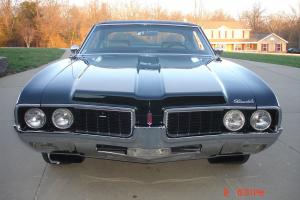 1969 Olds Cutlass S 2 Door Holiday Coupe Photo