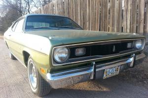 1970 PLYMOUTH DUSTER V-8