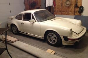1976 Porsche 911 - 911S Coupe - “Barn Find” Project Car – 2.2 liter 911 Engine