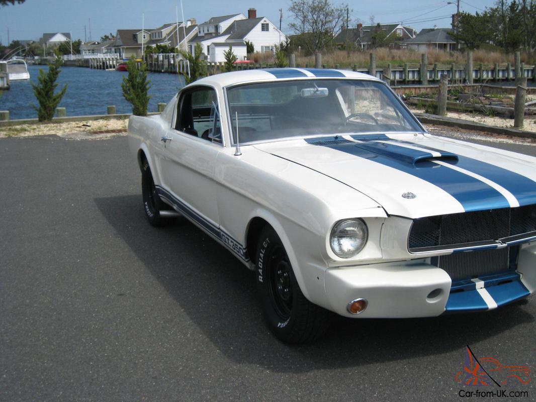 1966 Ford Mustang GT350R Shelby Tribute