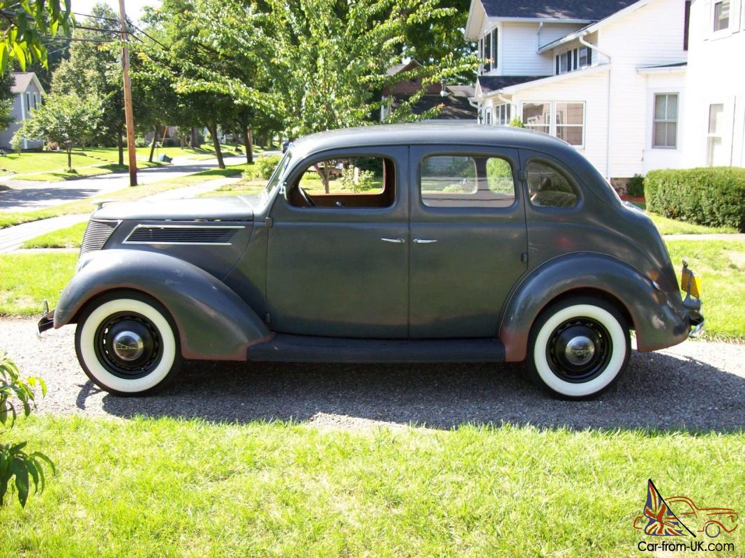 1937 Ford fordor sale #6