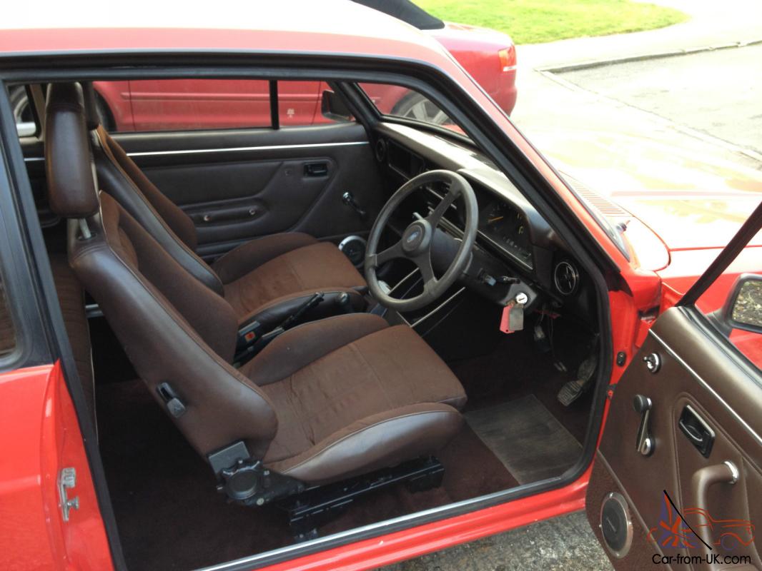 Ford Escort Mk2 Rs2000 Custom Red Chocolate Brown Fishnet Interior Unfinished