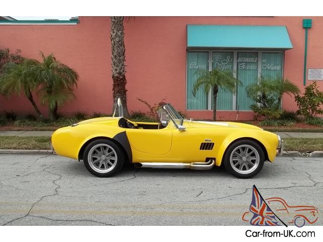 SHELL VALLEY COBRA, 351 V8, 5 SPEED, CHROME SIDE PIPES, HALIBRAND STYLE WHEELS !