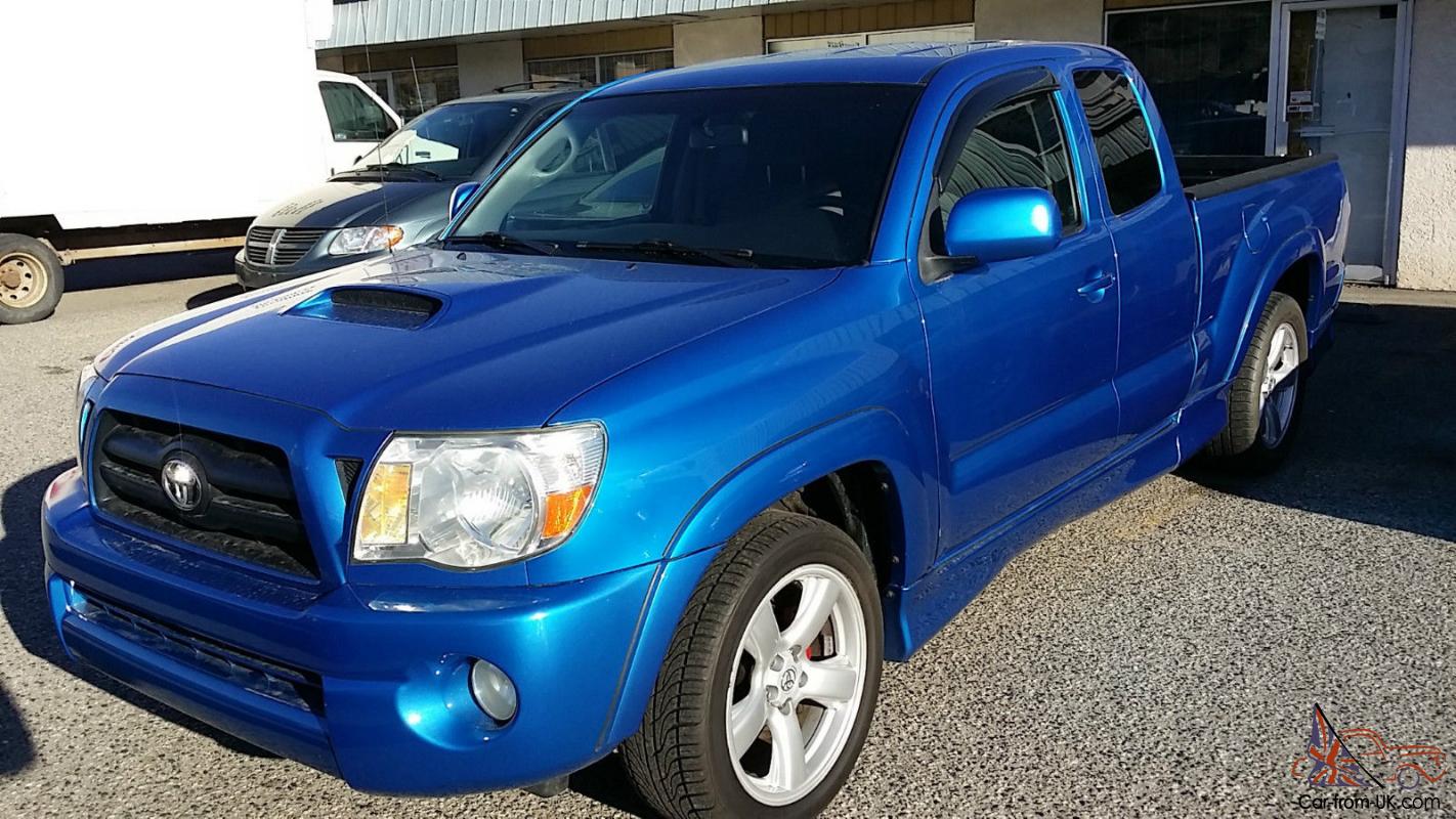 Toyota Tacoma X Runner 6 Speed