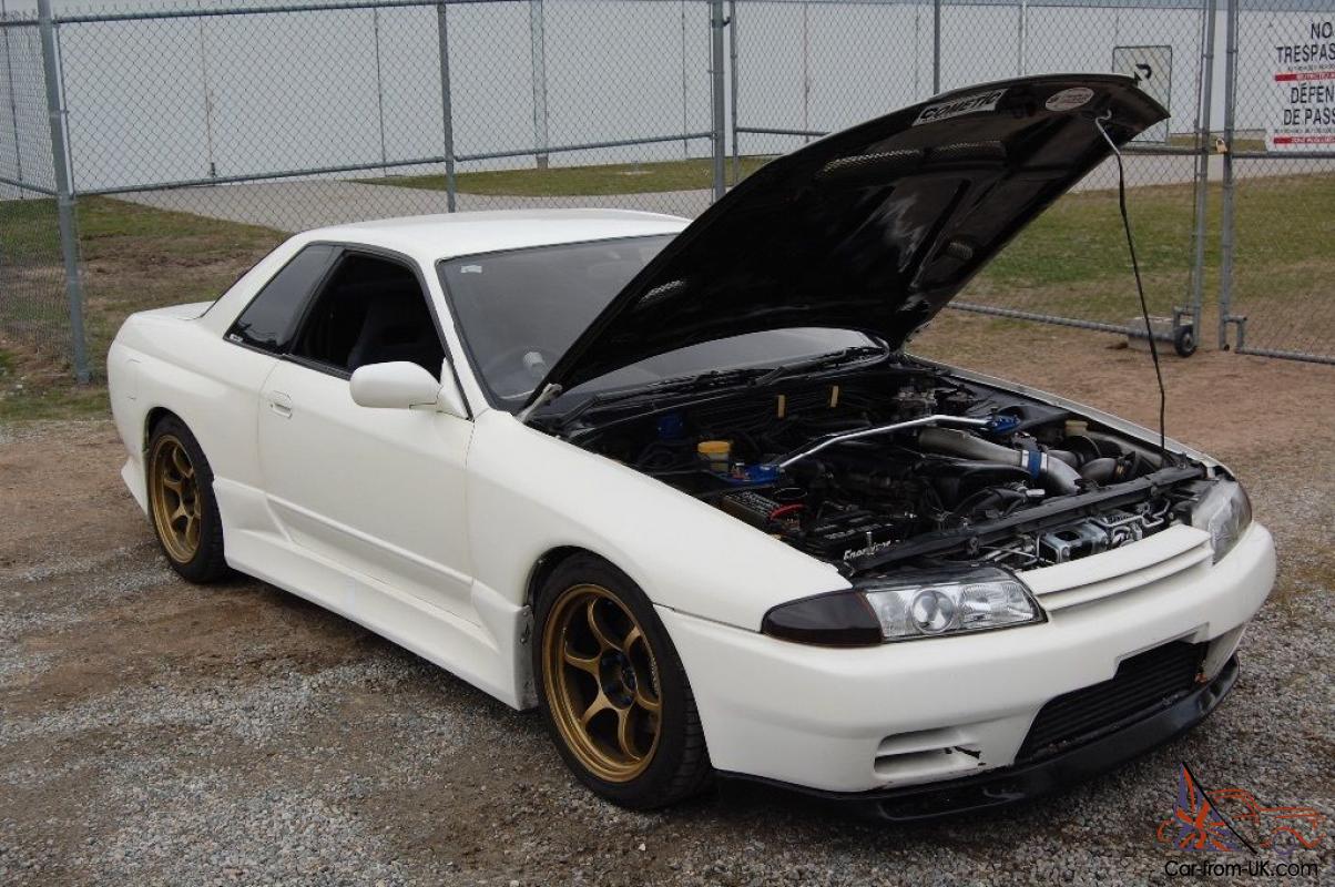Nissan: GT-R