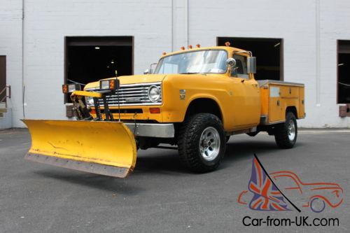 1975 International Harvester Other 1975 INTERNATIONAL B-200 4X4 PICKUP