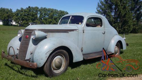 1937 Studebaker dictator