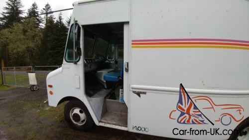 1986 GMC Grumman Box truck