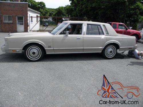 1987 Lincoln Town Car