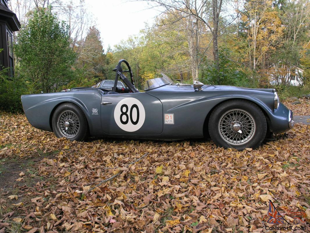 1962 Daimler SP250 vintage racer