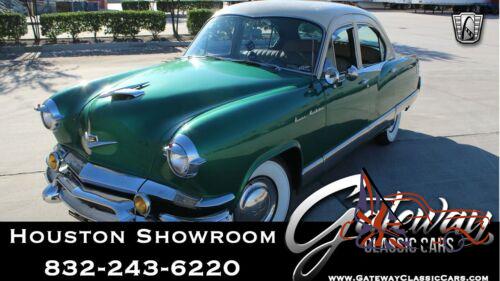 1953 Kaiser Manhattan