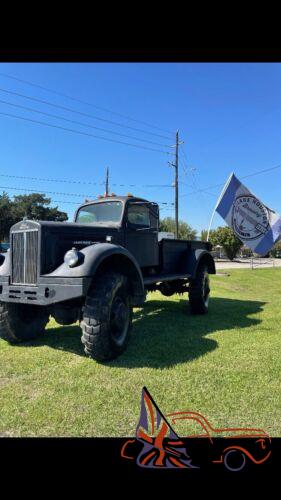 1961 Dodge Power Wagon white wc24