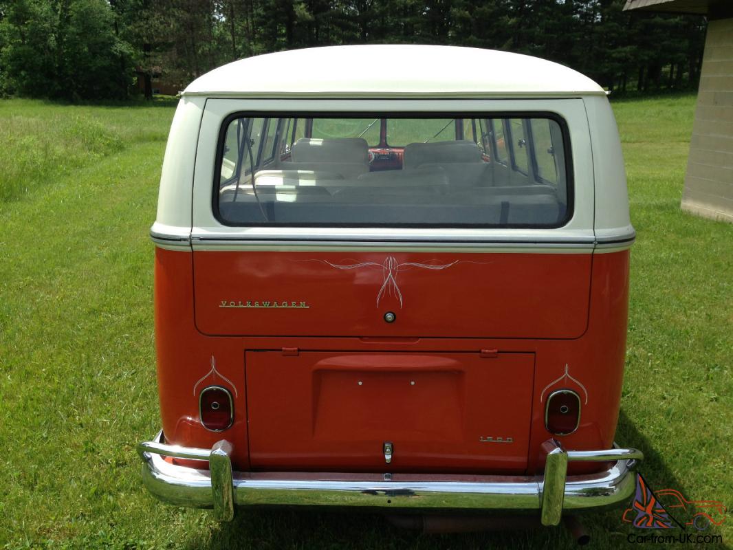 1965 VW Deluxe Sunroof Bus