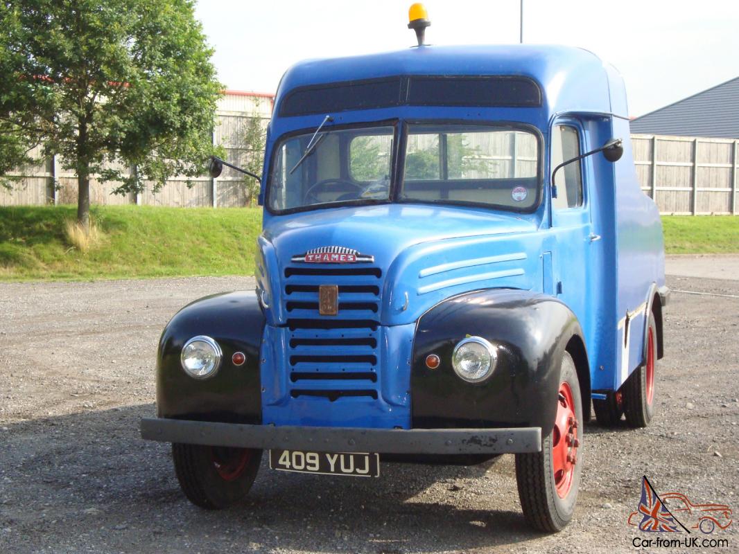  CLASSIC VINTAGE COLLECTORS 3.5 ton 1960 FORDSON 4D DIESEL LORRY 