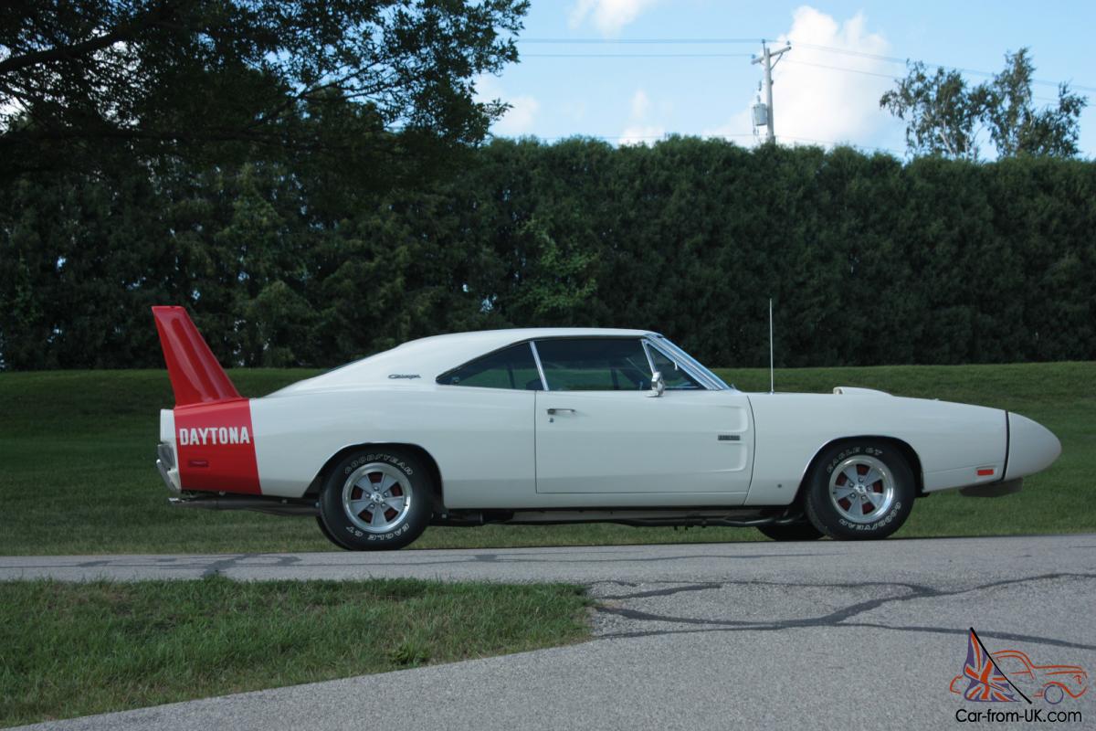 Dodge charger daytona hemi