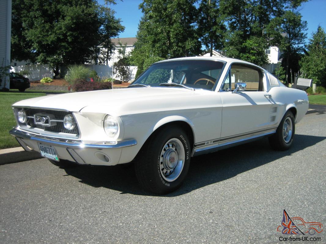 1967 Ford mustang 2 door fastback