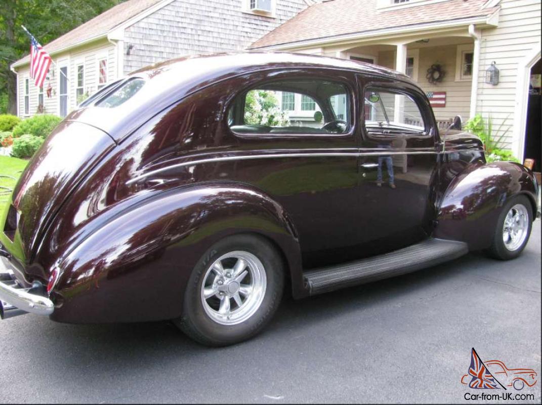 1939 Ford deluxe 2 door sedan #1