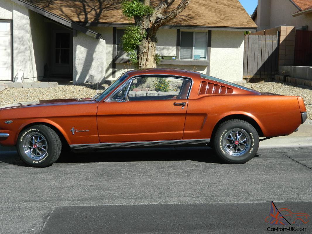 1966 Ford mustang 2=2 fastback