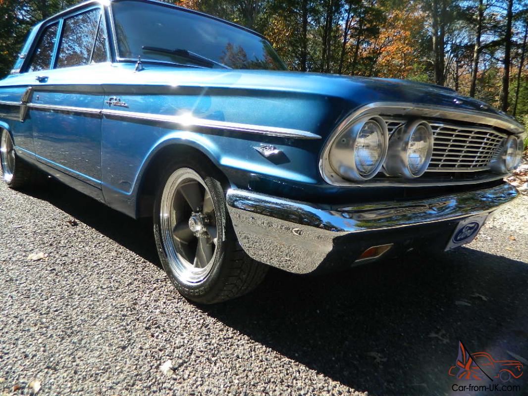 1964 Ford fairlane 2 door sedan