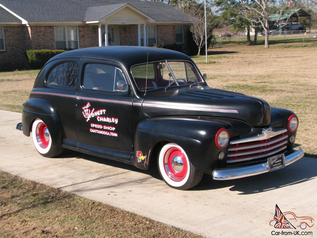 1947 Ford 2 door sedan