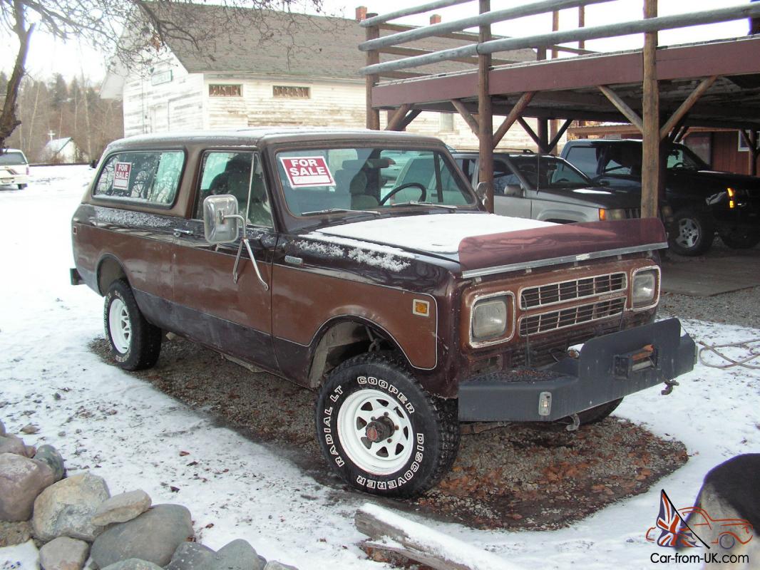 1980 International Harvester Scout Traveler,  4WD, 9000 Winch