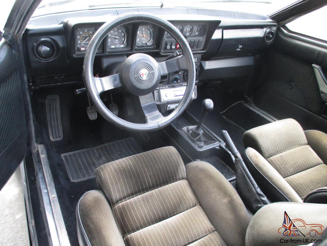 Cool Classic 1986 Alfa Romeo Gtv6 2 5 5 Speed Sunroof Cd No Reserve