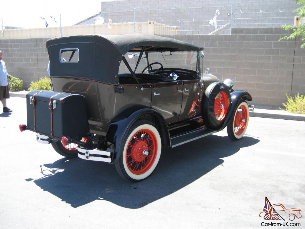 1929 Ford model a 4 door car #9