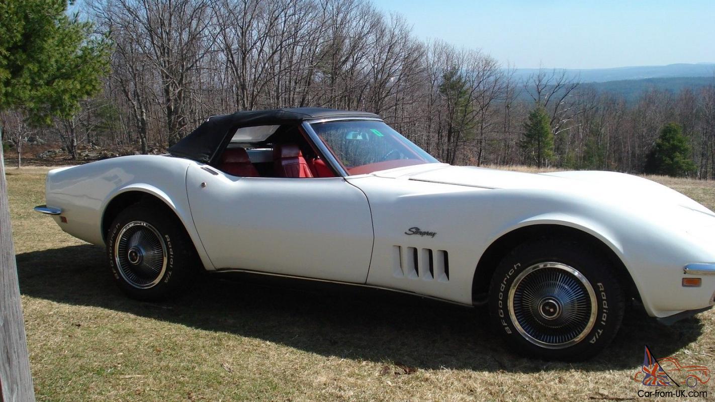 Corvette 1969 White With Red Interior Good Condition Complete Working Order