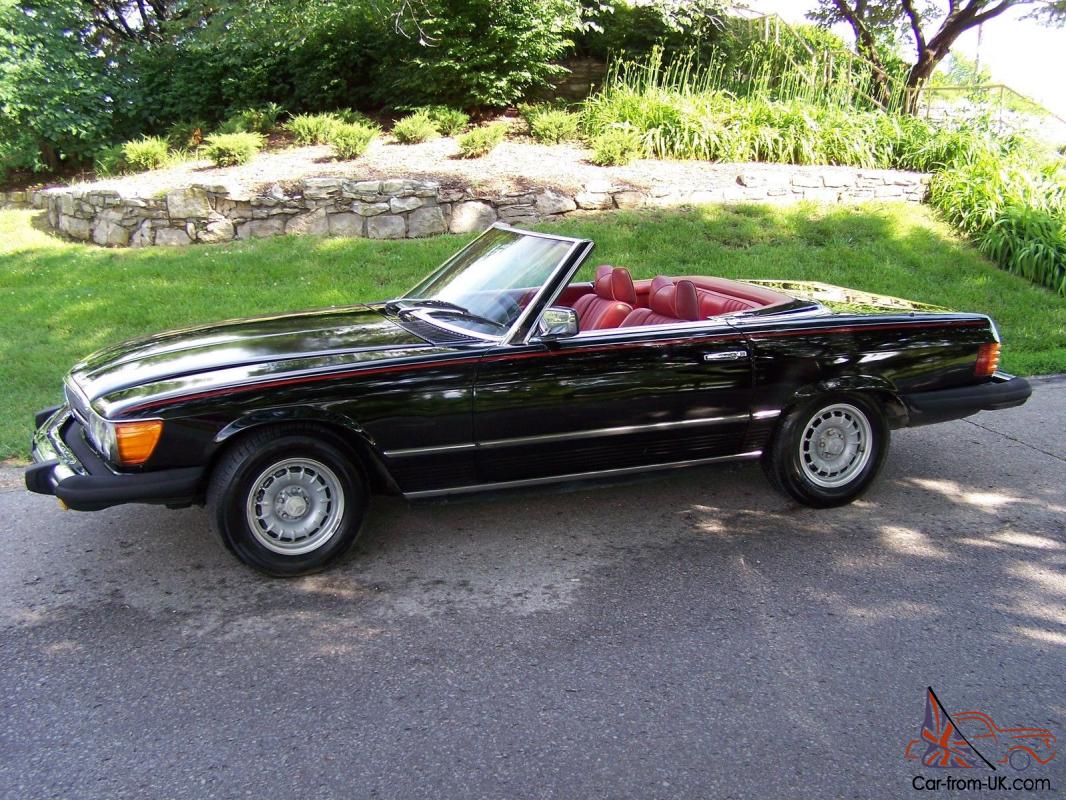 Classic Car In Great Condition Black Exterior Red Interior Convertible 2 Tops