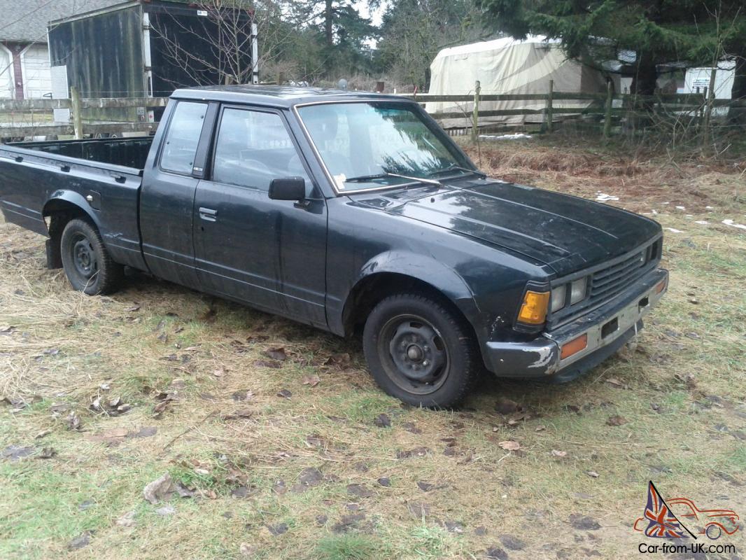 RARE,   Nissan DIESEL,  factory diesel pick up truck,  solid, great driver