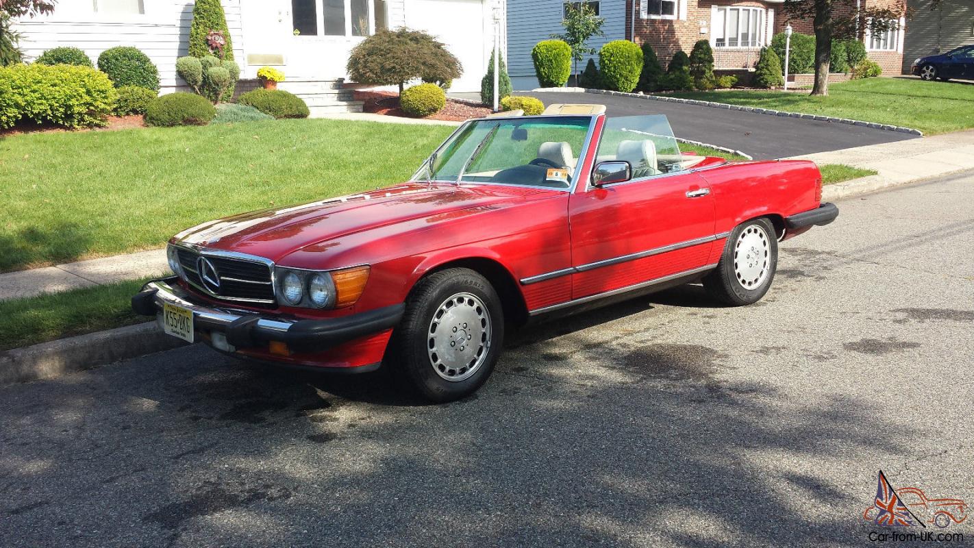 Mercedes-Benz 560 SL Convertible W/ Hardtop