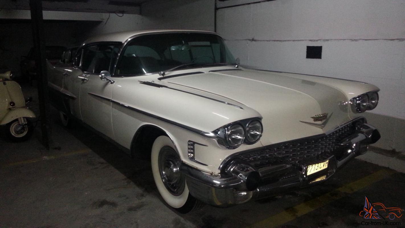 CADILLAC 1958 Fleetwood Sixty Special 4-door
