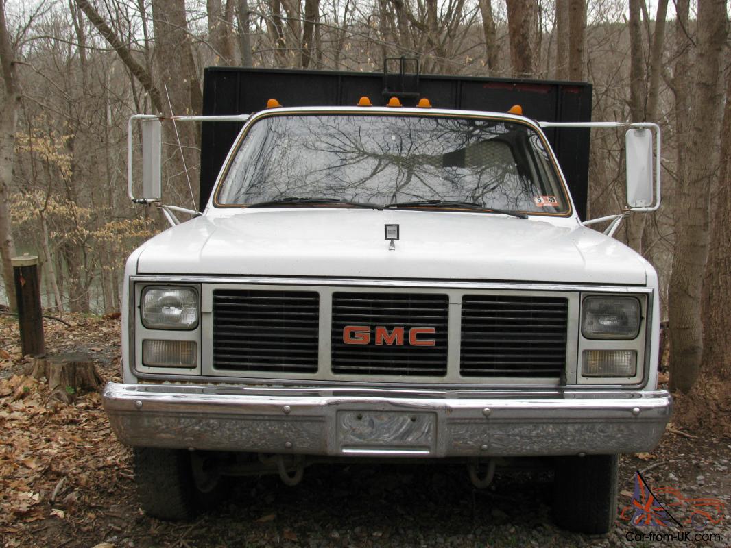 1985 GMC 6.2 ltr. Diesel Flatbed Truck.